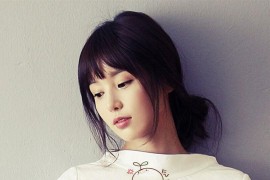 女生衣服文字创意设计PSD源码